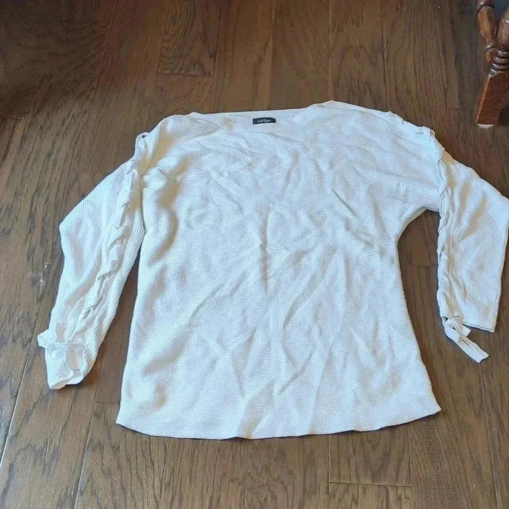 Open Arm Sweater - Picture 5 of 10